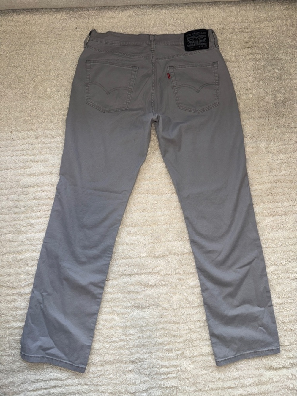 Levi's Men Light Gray 514 Straight-Leg Jeans